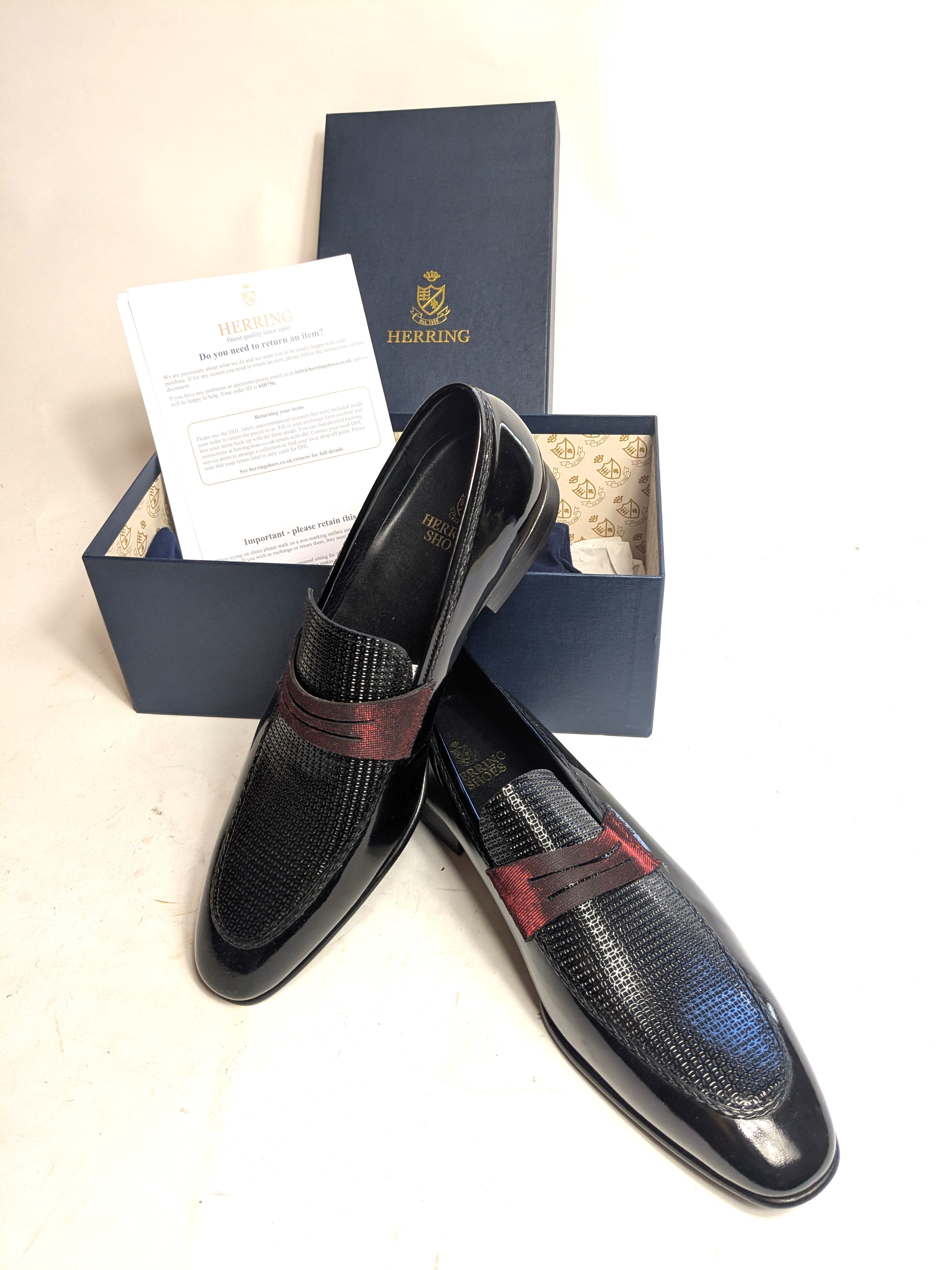 HERRING SHOES, Budapest